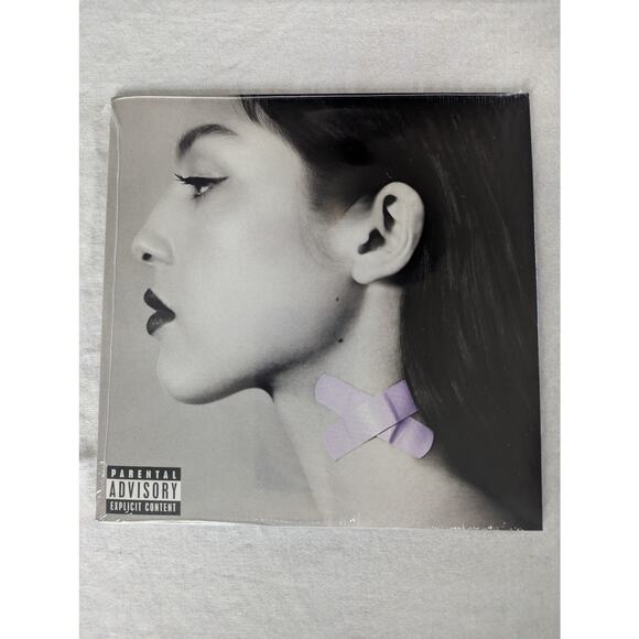 Olivia Rodrigo Vampire 7" Vinyl New Sealed Neon Violet - Picture 1 of 7